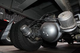 豪瀚J7B&nbsp;载货车底盘                                                图片