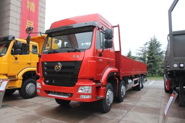 中国重汽 豪瀚J7B重卡 380马力 8X4 9.5米栏板载货车(ZZ1315N4666E1)