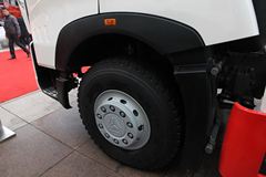 中国重汽 HOWO-T7H 360马力 6X4 混凝土搅拌车(ZZ5257GJBN404HD1)