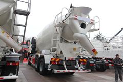 中国重汽 HOWO-T7H 360马力 6X4 混凝土搅拌车(ZZ5257GJBN404HD1)