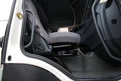 中国重汽 HOWO-T7H重卡 390马力 6X4 牵引车（ZZ4257V324MC1）