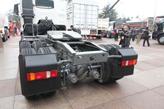 中国重汽 HOWO-T7H重卡 390马力 6X4 牵引车（ZZ4257V324MC1）
