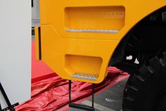 红岩 金刚矿霸 371马力 6X4 宽体矿用自卸车(CQ5763PTG384)