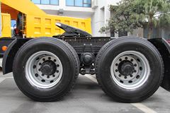 上汽红岩 杰狮M100重卡 380马力 6X4 LNG牵引车(CQ4256HTG384T)