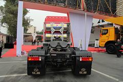 上汽红岩 杰狮M100重卡 380马力 6X4 LNG牵引车(CQ4256HTG384T)
