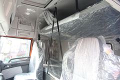 联合卡车 U400重卡 超重载型 400马力 6X4 LNG牵引车(SQR4251N6ZT4)