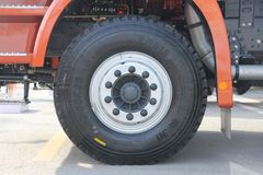 联合卡车 U400重卡 超重载型 400马力 6X4 LNG牵引车(SQR4251N6ZT4)