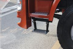 联合卡车 U400重卡 超重载型 400马力 6X4 LNG牵引车(SQR4251N6ZT4)