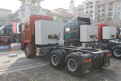 联合卡车 U400重卡 超重载型 400马力 6X4 LNG牵引车(SQR4251N6ZT4)