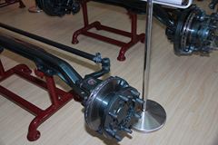 重汽HR7 转向桥 重汽HR7 转向桥