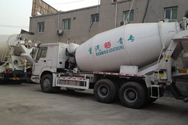 重汽豪沃(HOWO)底盘&nbsp;混凝土搅拌车外观                                                图片