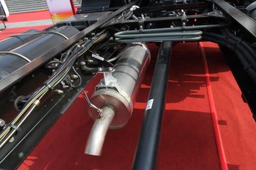 һ����� J6L�п� 164���� 4X2 6.8���ػ�������ͼƬ