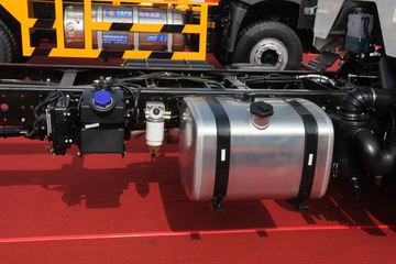 һ����� J6L�п� 164���� 4X2 6.8���ػ�������ͼƬ
