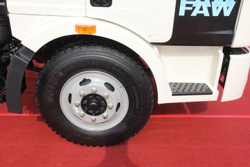 һ����� J6L�п� 164���� 4X2 6.8���ػ�������ͼƬ