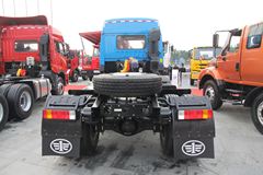 青岛解放 新悍威(J5M)重卡 330马力 6X2 牵引车(轻量化)(CA4227P1K2T3AEA82)