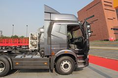 一汽解放 J6P重卡 2013款 升级版 420马力 6X4豪华型牵引车(CA4250P66K24T1A1HE4)
