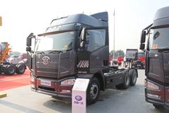 一汽解放 J6P重卡 2013款 升级版 420马力 6X4豪华型牵引车(CA4250P66K24T1A1HE4)