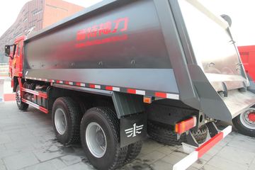 龙威L5P&nbsp;自卸车外观                                                图片