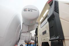 一汽解放 J6P 350马力 6X4 混凝土搅拌车(CA1250P66K2L2T1S2E4)