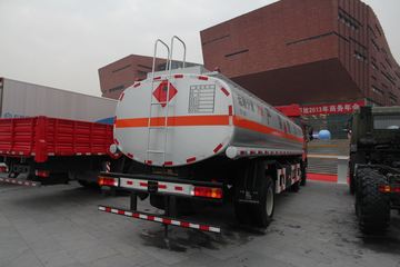 一汽解放底盘&nbsp;油罐车外观图片