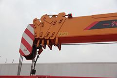 一汽解放 J6M 260马力 6X4 随车吊(CA5250QSYP63K1L5T1E4)