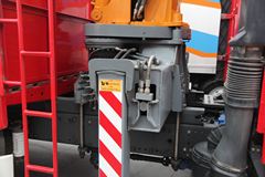 一汽解放 J6M 260马力 6X4 随车吊(CA5250QSYP63K1L5T1E4)