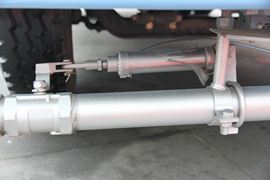 解放J6P&nbsp;洒水车/喷洒车底盘图片