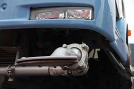 解放J6P&nbsp;洒水车/喷洒车底盘图片