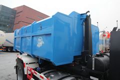 一汽解放 J6L 160马力 4X2 厢式可卸式垃圾车(CA1160P62K1L4E)