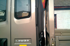 中国重汽HOWO 悍将 115马力 3.8米排半栏板轻卡 中国重汽HOWO 悍将 115马力 3.8米排半栏板轻卡