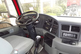 新大威&nbsp;载货车驾驶室                                               图片