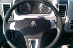 重汽HOWO 悍将 115马力 4.8米排半栏板载货车(ZZ1087D3814C180)