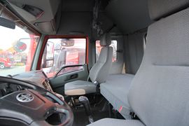 途V&nbsp;牵引车驾驶室                                               图片