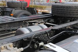 途V&nbsp;牵引车底盘                                                图片