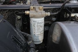 途V&nbsp;牵引车底盘                                                图片