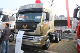 途V&nbsp;牵引车外观                                                图片