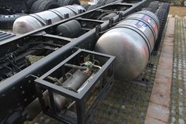 途V&nbsp;载货车底盘                                                图片