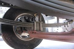 中国重汽 汕德卡 SITRAK C5H重卡 280马力 8X4 9.5米厢式载货车(ZZ5316XXYM466GD1)