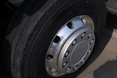 中国重汽 汕德卡 SITRAK C5H重卡 280马力 8X4 9.5米厢式载货车(ZZ5316XXYM466GD1)