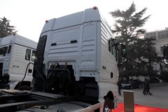 中国重汽 SITRAK C7H重卡 390马力 4X2 牵引车(ZZ4186V361HC1)