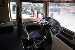 中国重汽 SITRAK C7H重卡 390马力 4X2 牵引车(ZZ4186V361HC1)