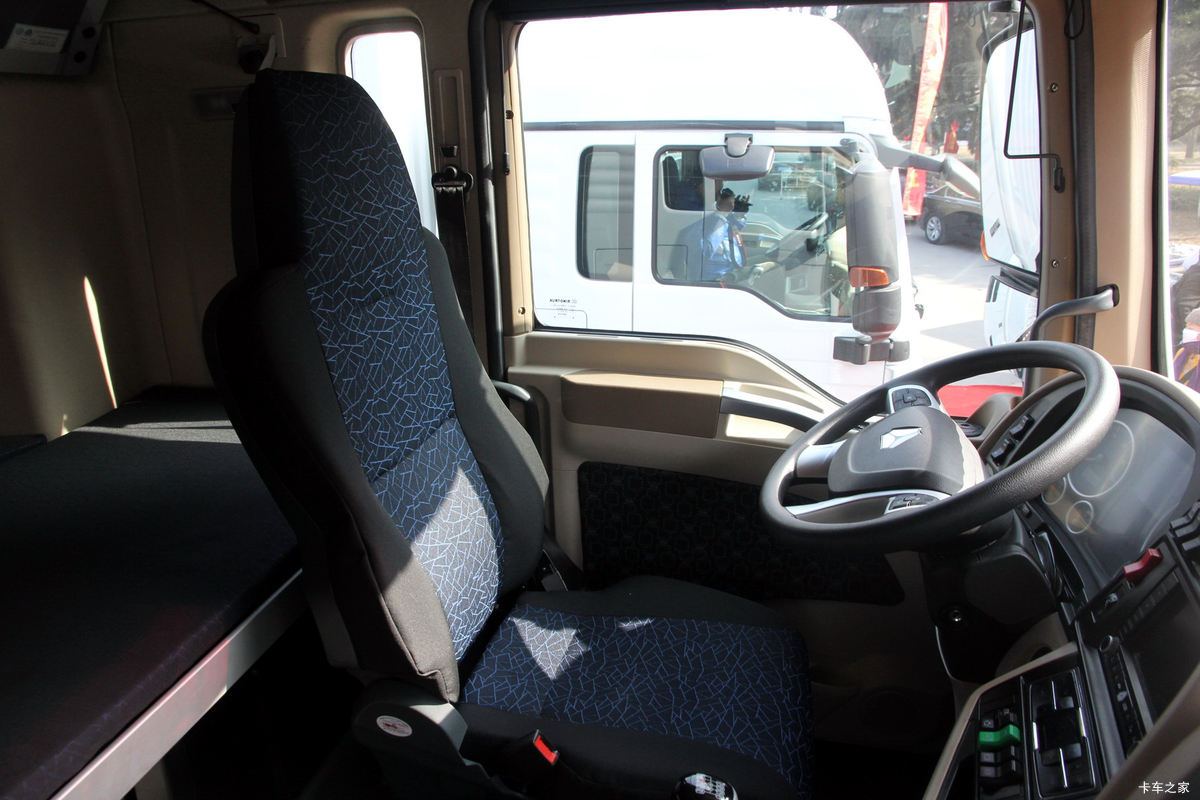 й SITRAK C7Hؿ 440 6X4 ǣ(ZZ4256V324HD1B)ʻ                                               