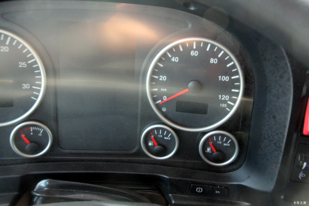 й SITRAK C7Hؿ 440 6X4 ǣ(ZZ4256V324HD1B)ʻ                                               