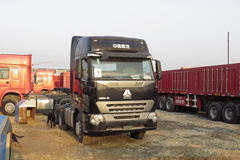 中国重汽 HOWO A7系重卡 375马力 6X4 牵引车(ZZ4257N3247N1B)