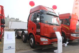解放J6M 牵引车外观                                                图片