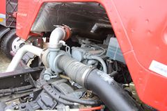 解放 J6L中卡 160马力 4X2 仓栅式载货车(CA5160CLXYP62K1L4A2E)