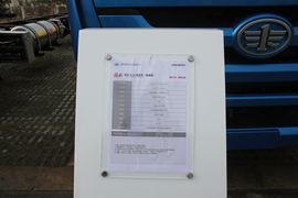 陆V&nbsp;载货车驾驶室                                               图片