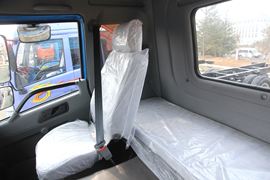 陆V&nbsp;载货车驾驶室                                               图片