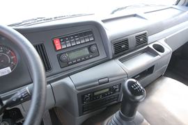 陆V&nbsp;载货车驾驶室                                               图片