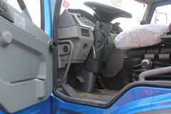 青岛解放 陆V中卡 160马力 4X2载货车(底盘)(CA5167XXYP1K2L2EA80-1)